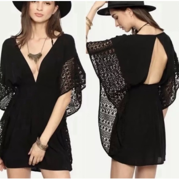 Victoria's Secret VS Swim Cover Up Batwing Tunic Top Caftan Crochet Open Back - Picture 1 of 8